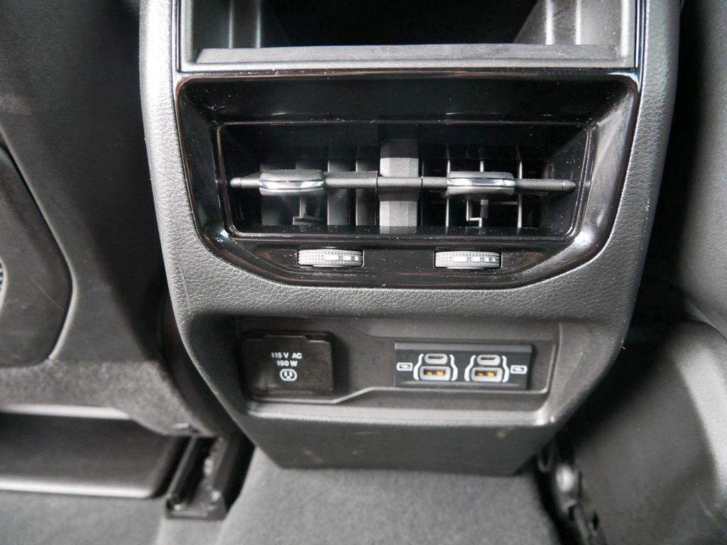 used 2024 Jeep Grand Cherokee car, priced at $29,799