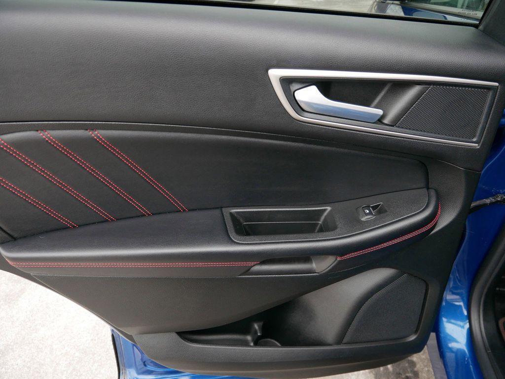 used 2023 Ford Edge car, priced at $28,999