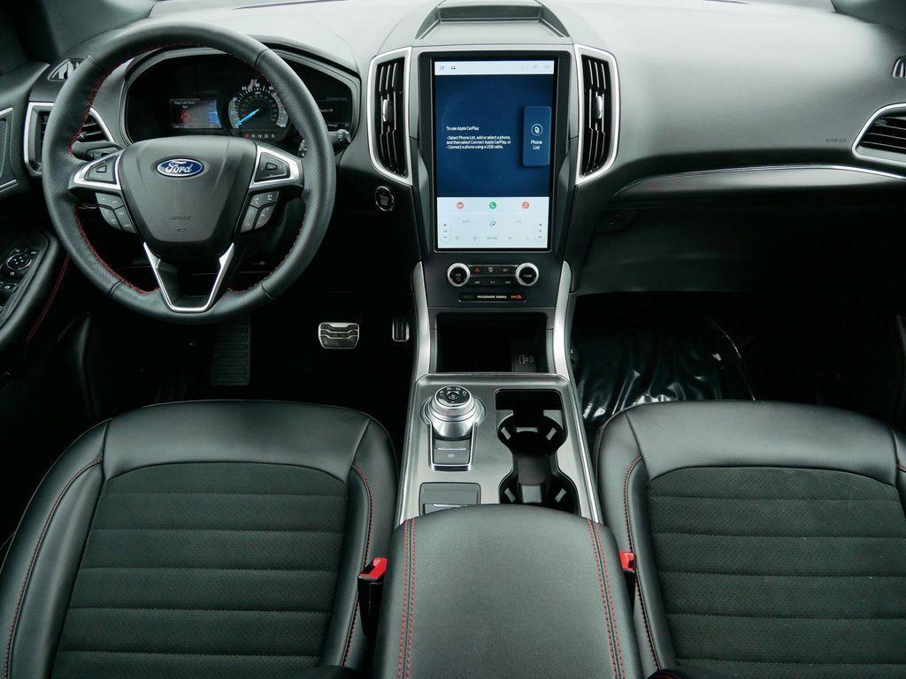 used 2023 Ford Edge car, priced at $28,999