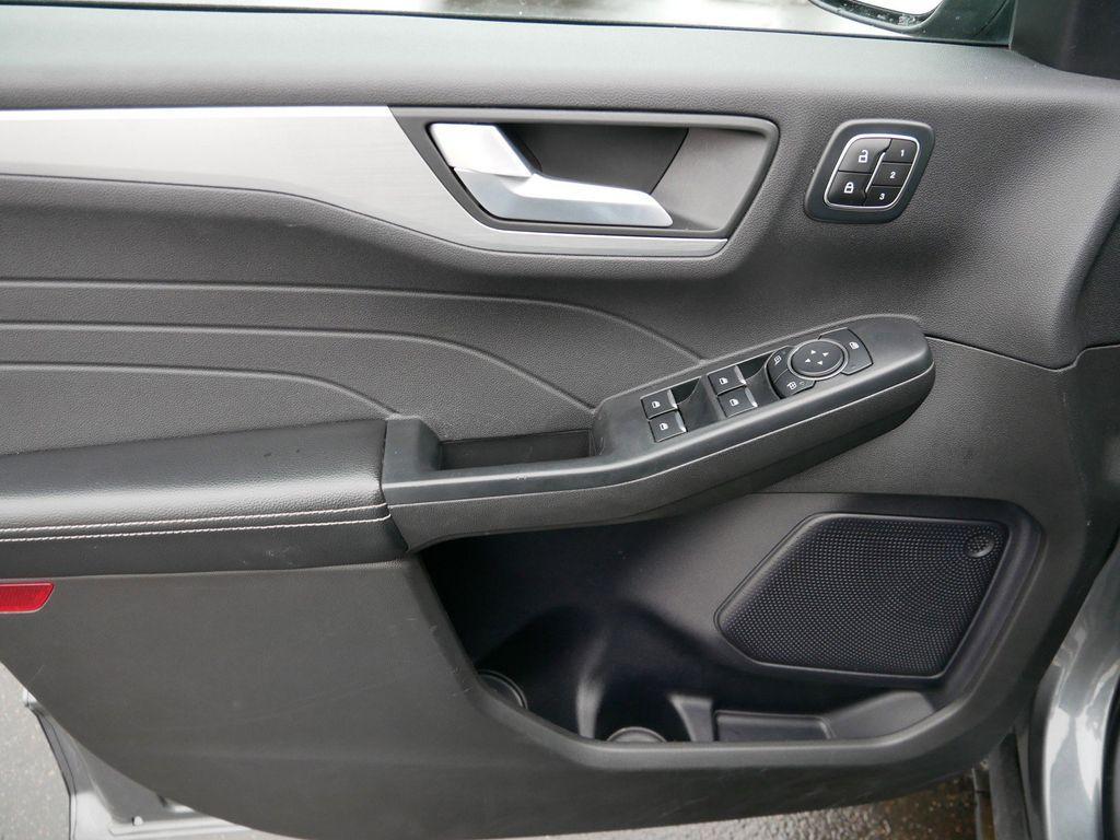 used 2024 Ford Escape car, priced at $24,999