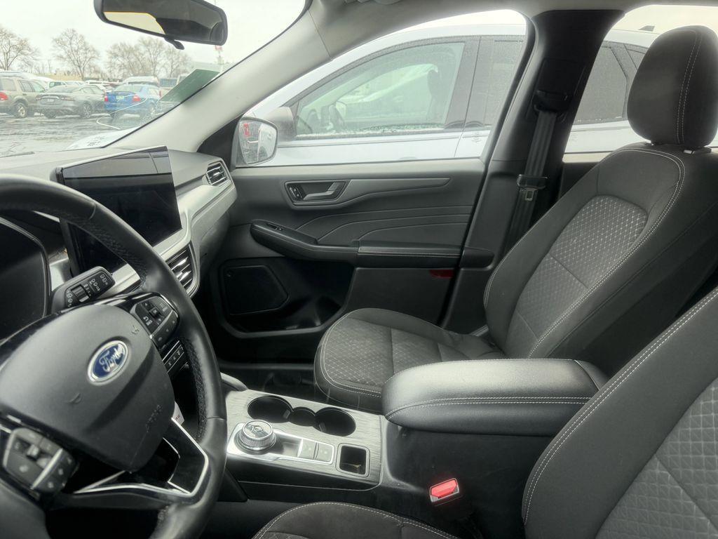 used 2024 Ford Escape car, priced at $23,999