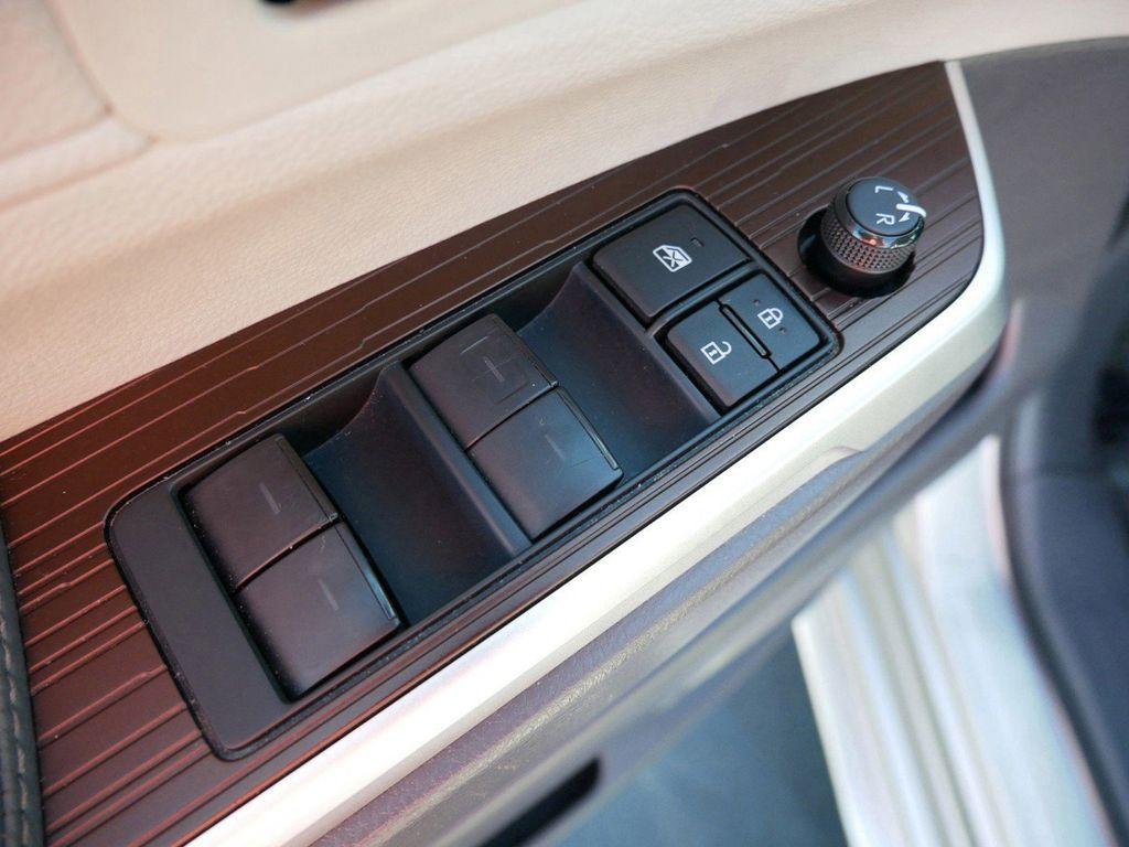 used 2024 Toyota Sienna car, priced at $37,499