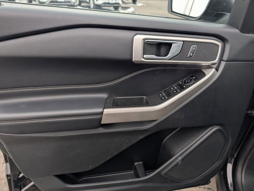 used 2022 Ford Explorer car, priced at $29,999