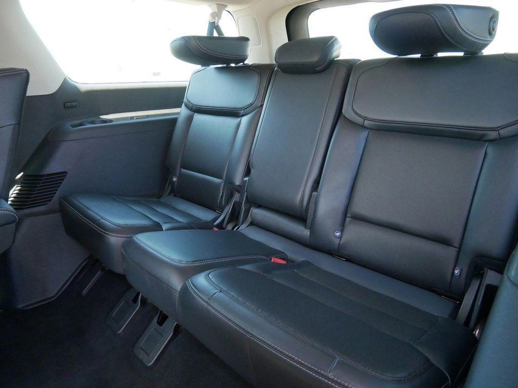 used 2025 Ford Expedition Max car, priced at $66,065
