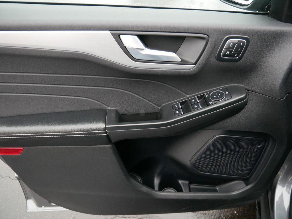 used 2024 Ford Escape car, priced at $24,999