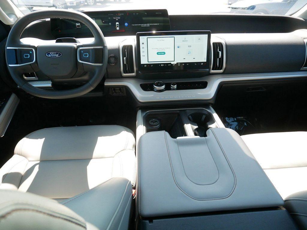 used 2025 Ford Expedition car, priced at $56,999