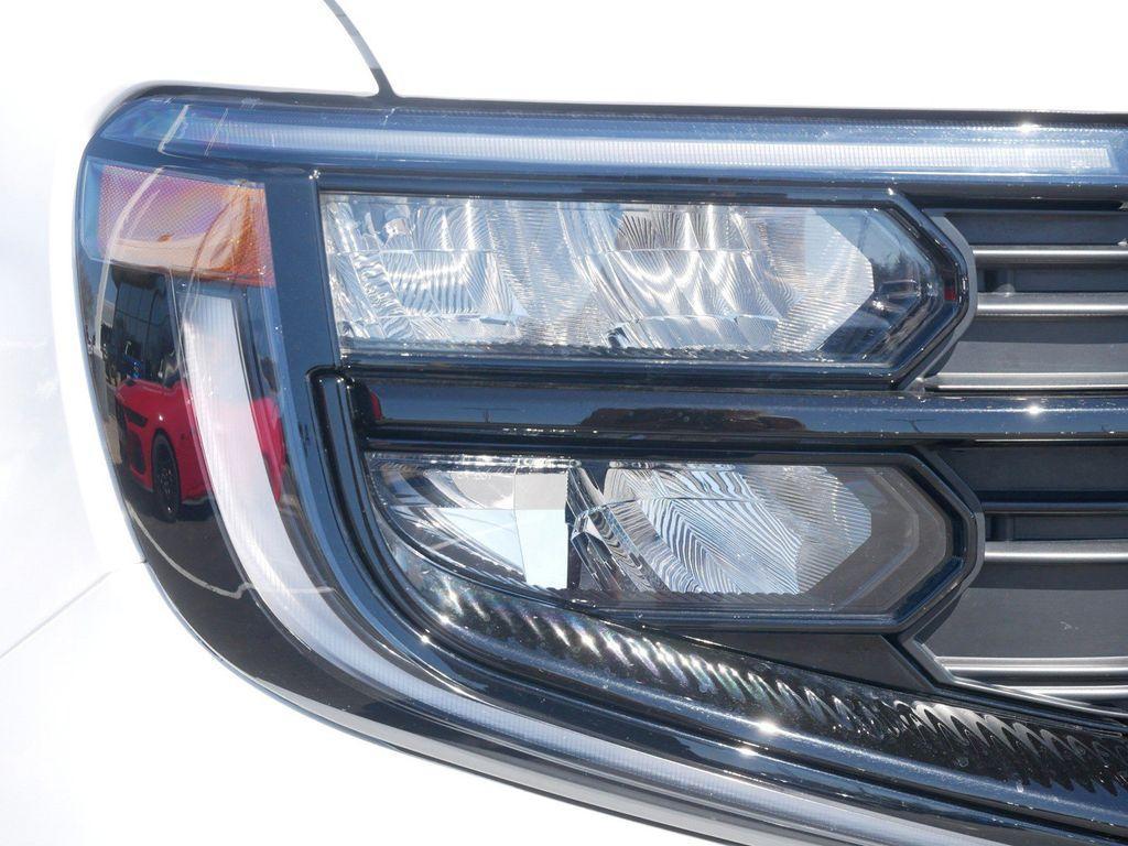 used 2025 Ford Expedition car, priced at $56,999