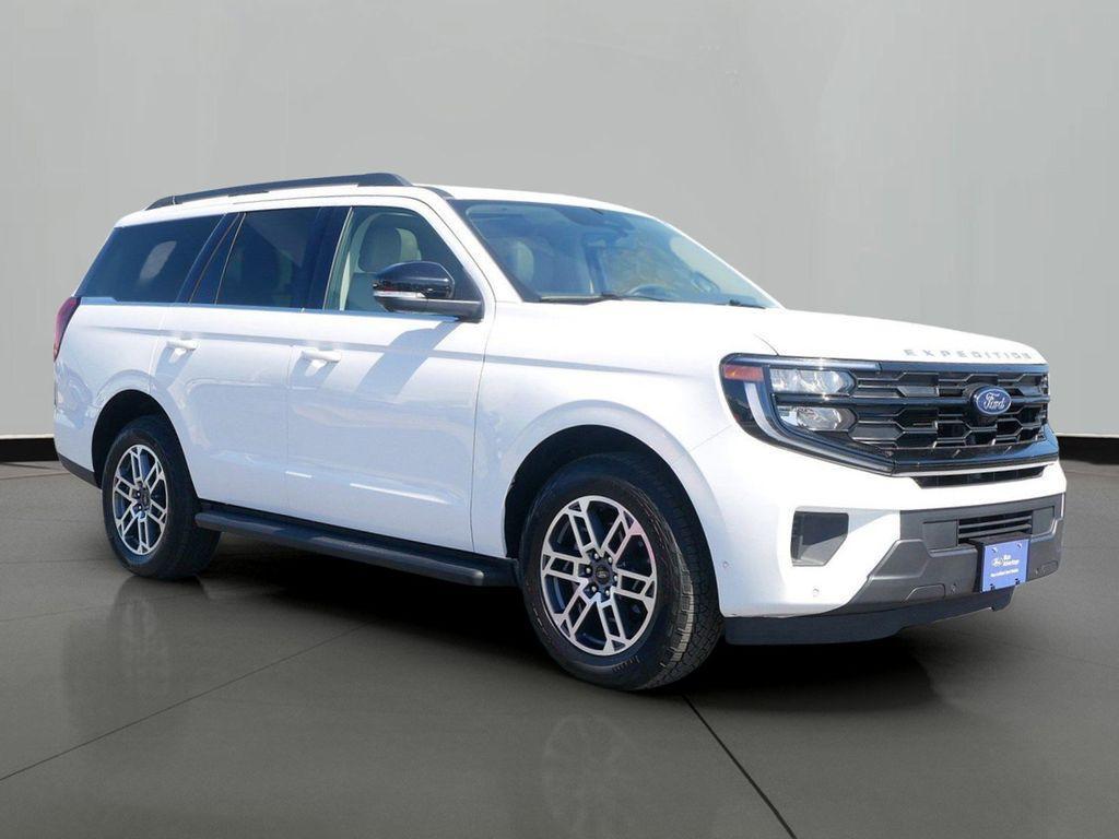 used 2025 Ford Expedition car, priced at $56,999
