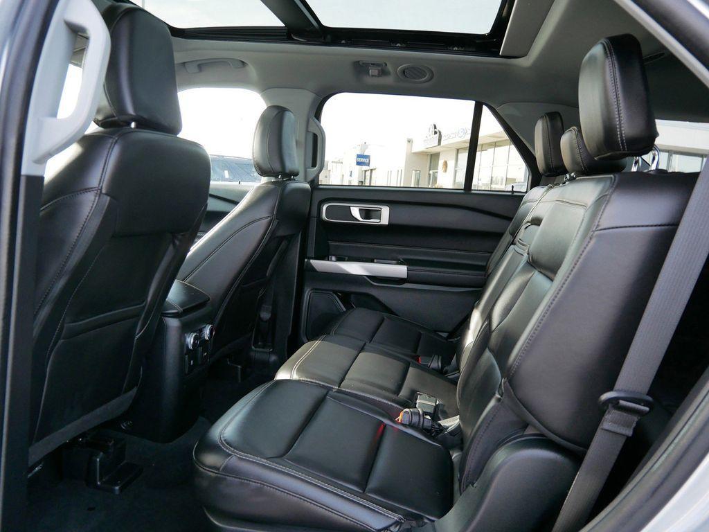 used 2022 Ford Explorer car, priced at $30,999