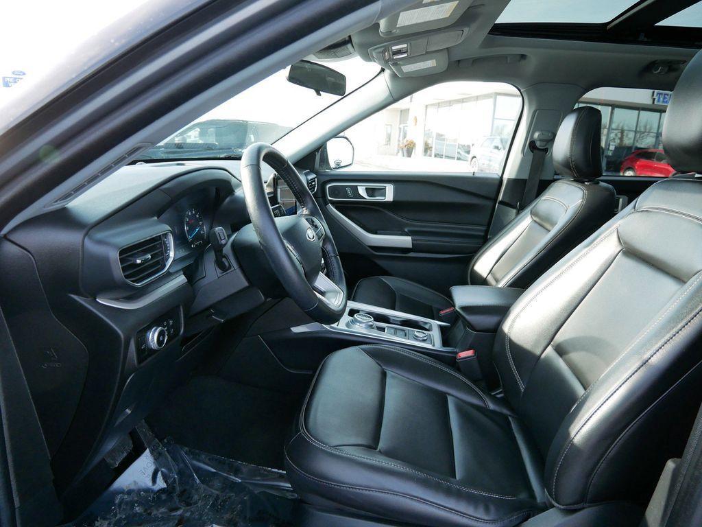 used 2022 Ford Explorer car, priced at $30,999