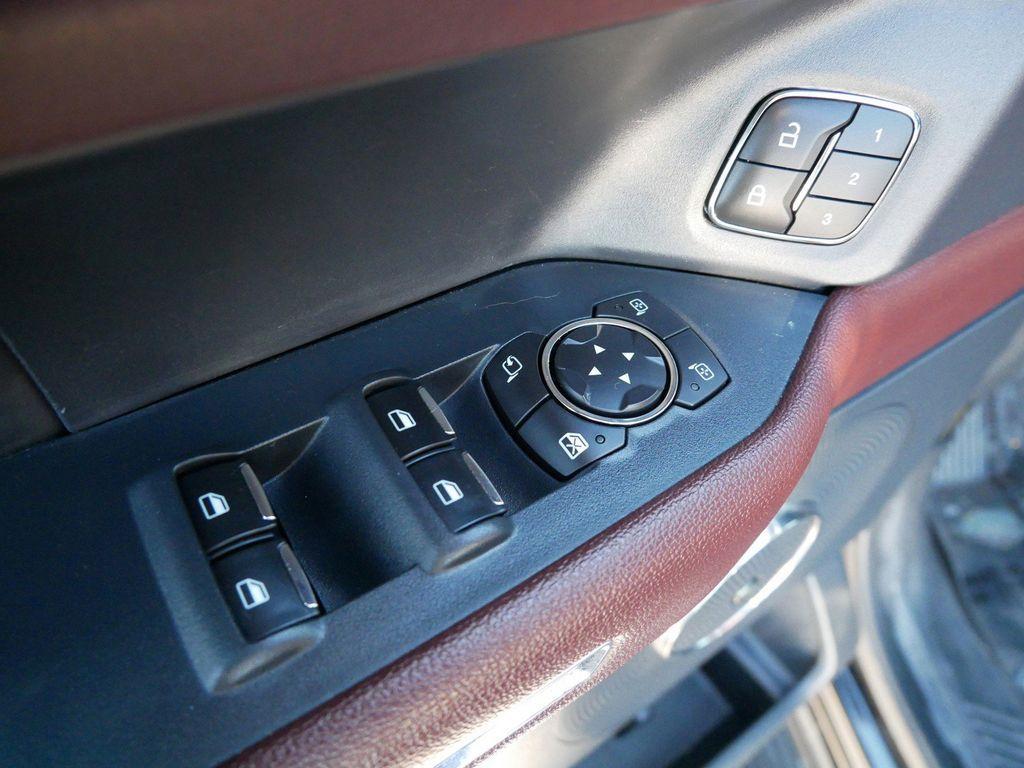 used 2022 Ford Expedition car, priced at $36,999