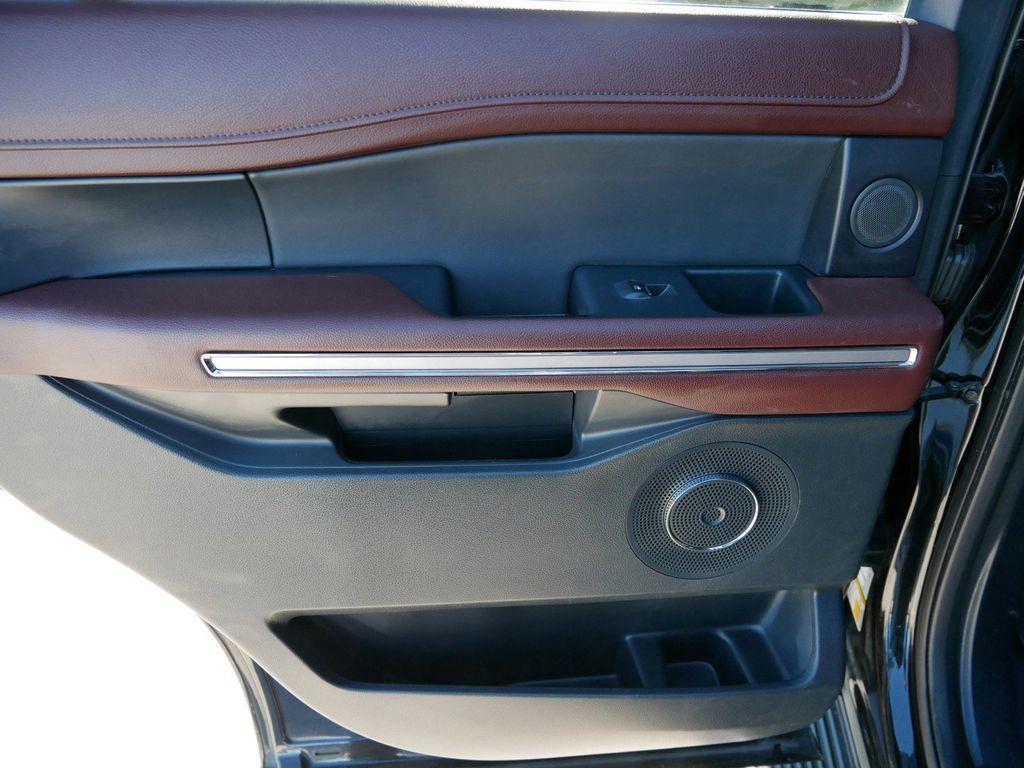 used 2022 Ford Expedition car, priced at $36,999