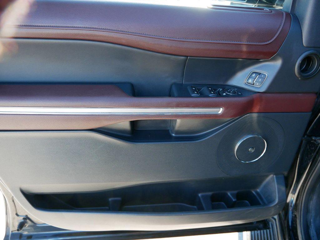 used 2022 Ford Expedition car, priced at $36,999
