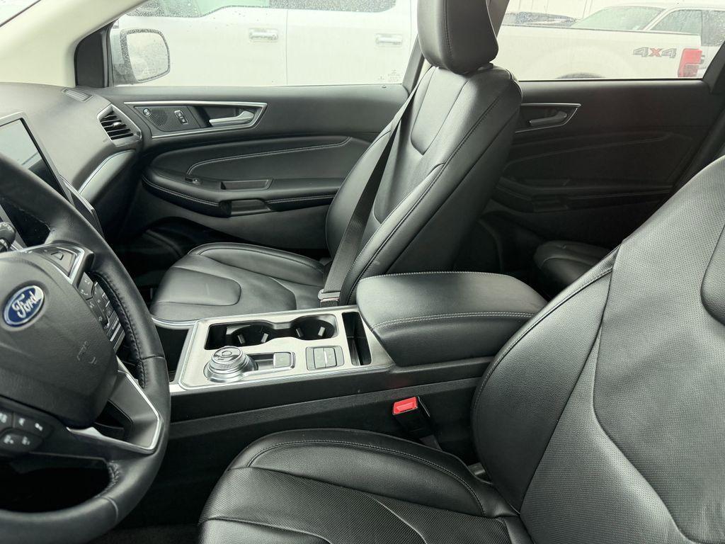 used 2022 Ford Edge car, priced at $31,999