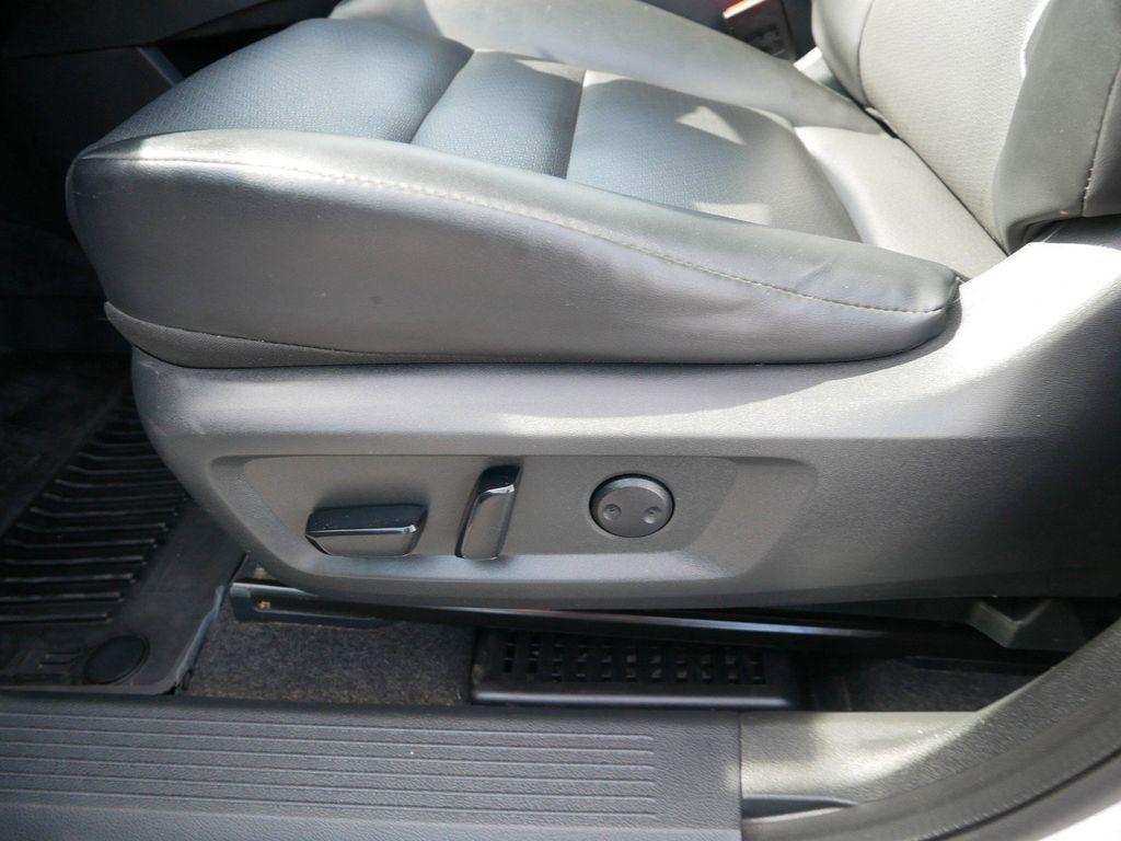 used 2022 Nissan Rogue car, priced at $22,999