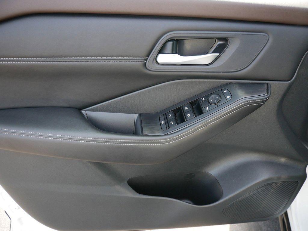 used 2022 Nissan Rogue car, priced at $22,999