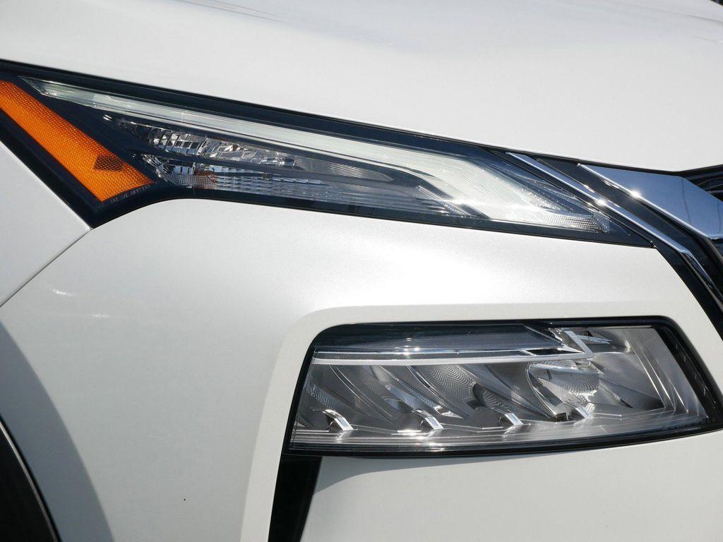 used 2022 Nissan Rogue car, priced at $22,999