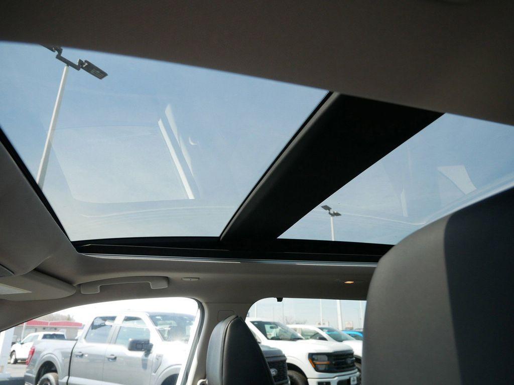 used 2022 Nissan Rogue car, priced at $22,999