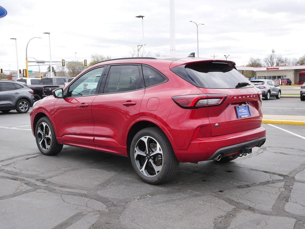 used 2023 Ford Escape car, priced at $25,999