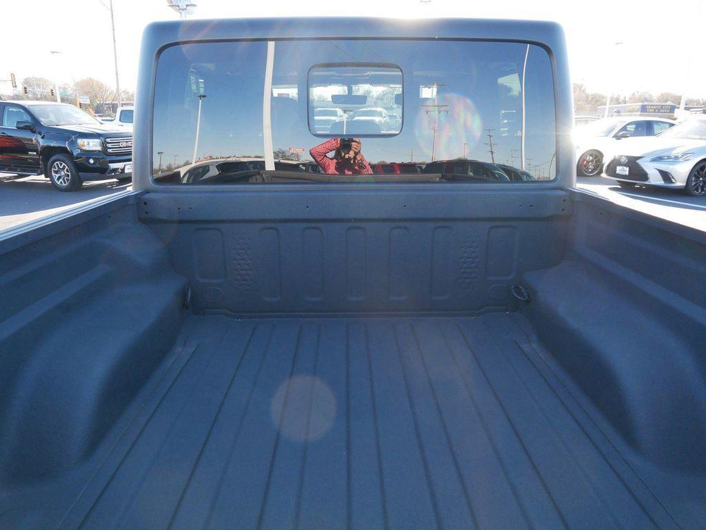 used 2021 Jeep Gladiator car, priced at $27,499