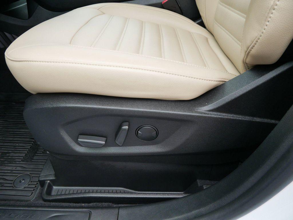 used 2023 Ford Edge car, priced at $28,160