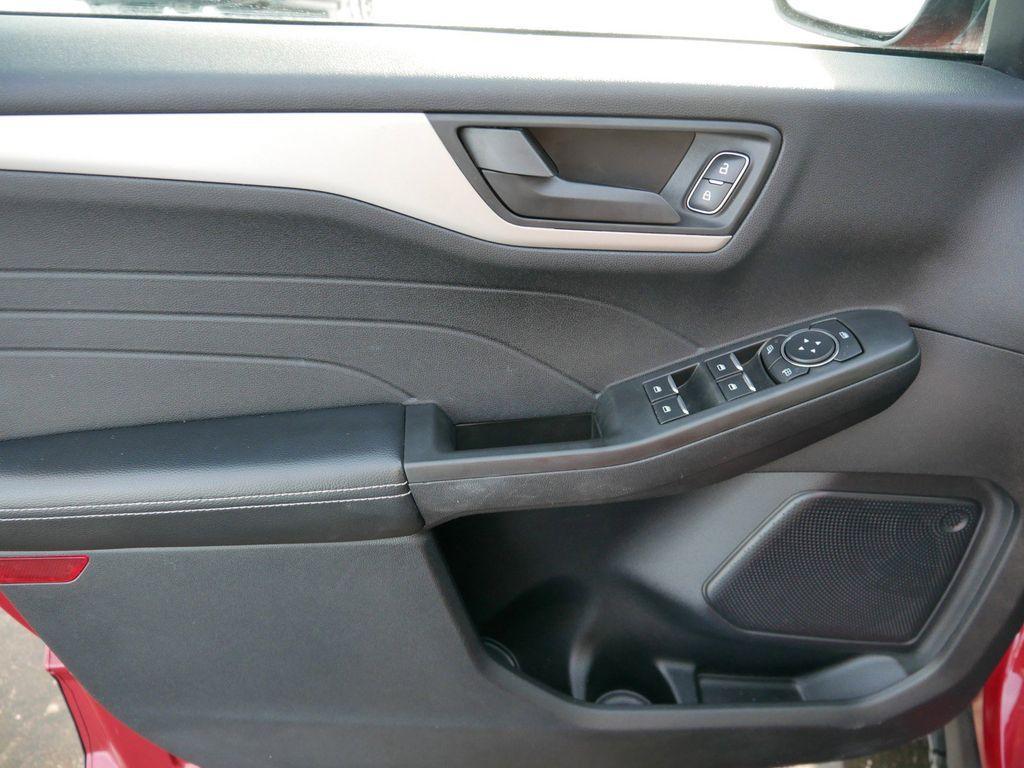 used 2022 Ford Escape car, priced at $23,999