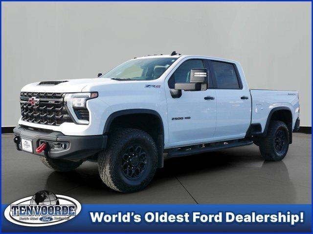 used 2024 Chevrolet Silverado 2500 car, priced at $61,999