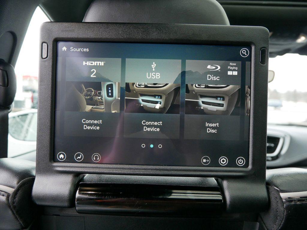 used 2018 Chrysler Pacifica car, priced at $18,499