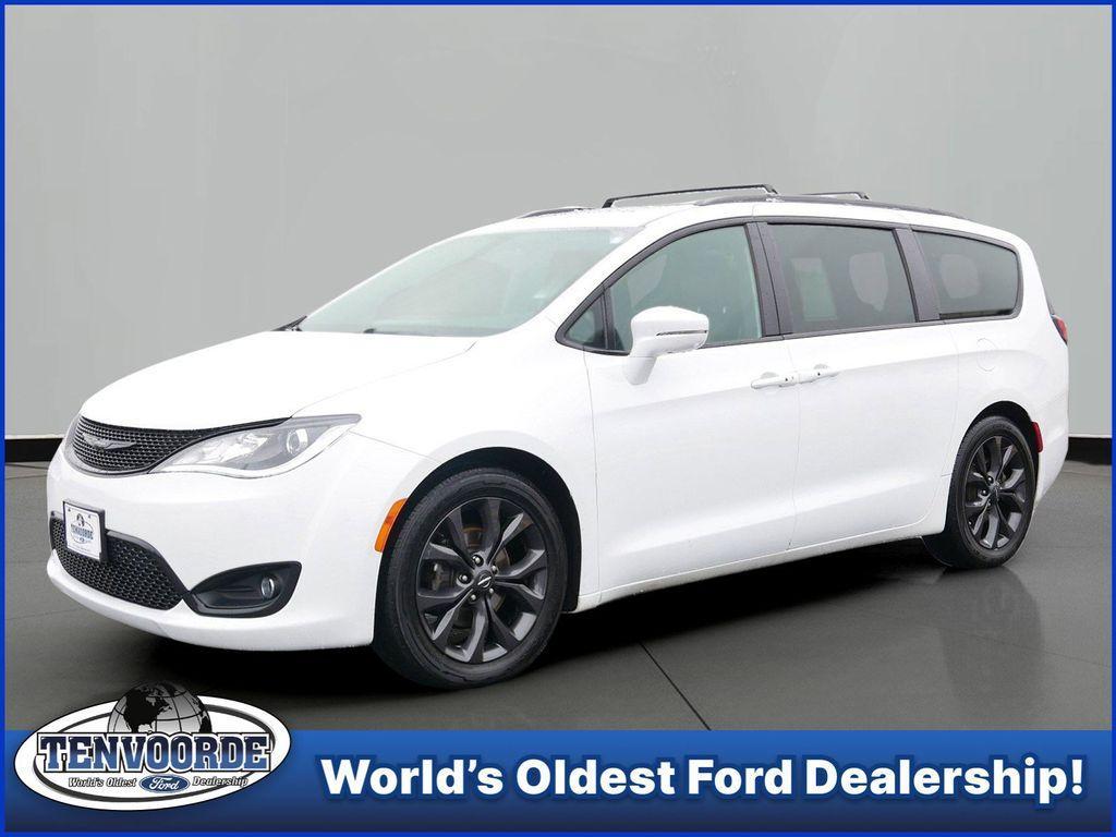 used 2018 Chrysler Pacifica car, priced at $18,499