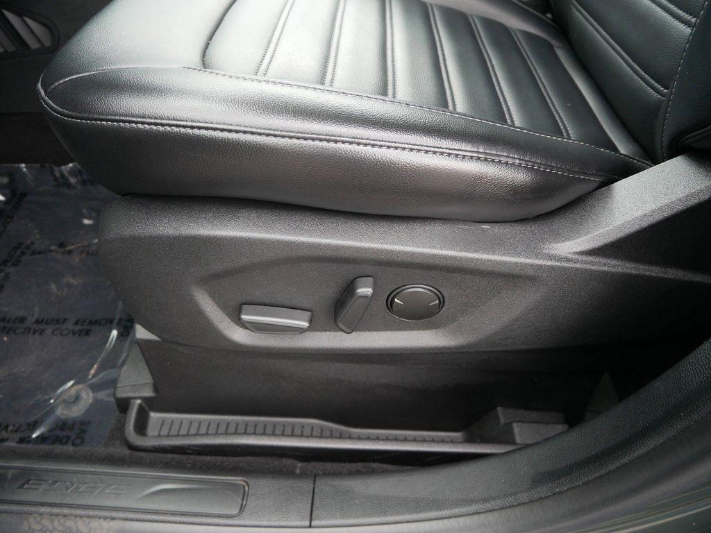 used 2023 Ford Edge car