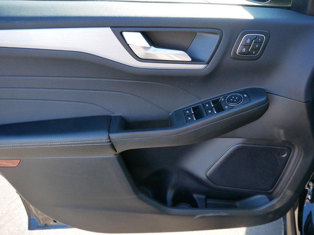 used 2024 Ford Escape car, priced at $25,499