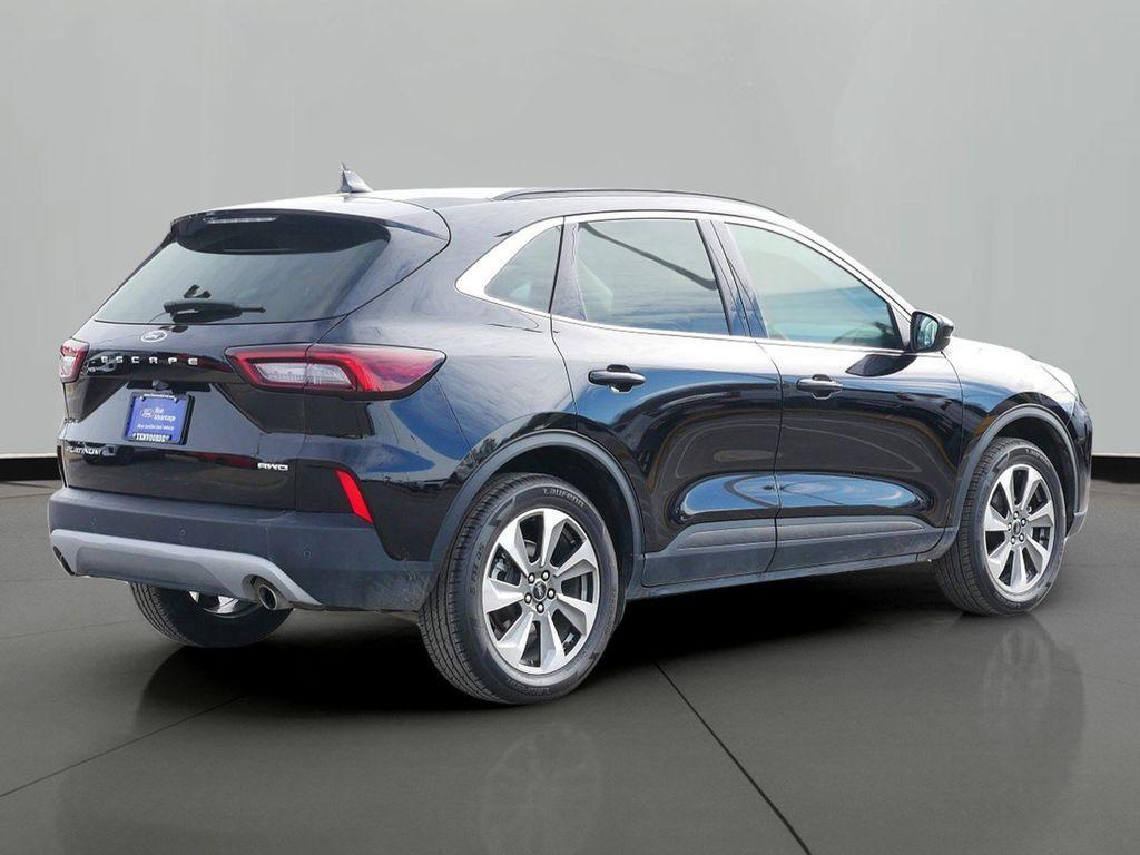 used 2025 Ford Escape car, priced at $27,999