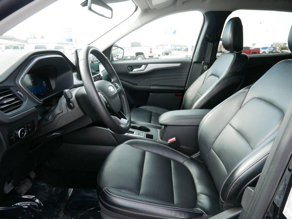 used 2025 Ford Escape car, priced at $27,999