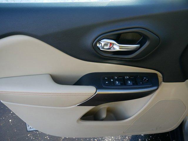 used 2019 Jeep Cherokee car, priced at $13,999