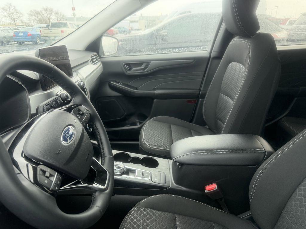 used 2025 Ford Escape car, priced at $27,999