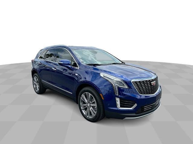 new 2025 Cadillac XT5 car, priced at $54,990