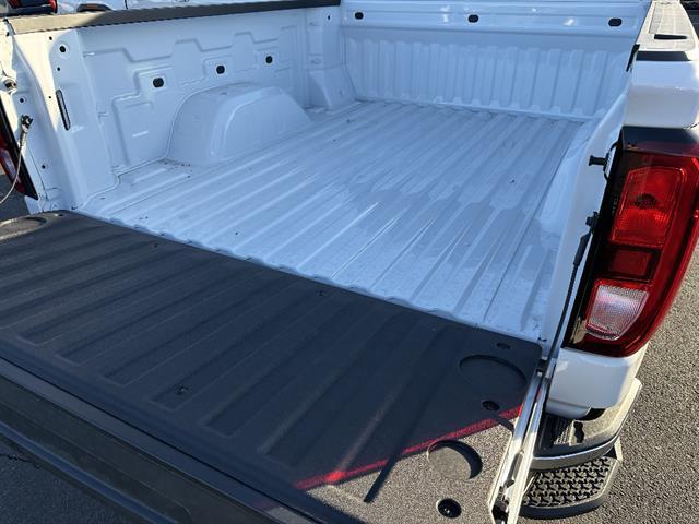 new 2026 GMC Sierra 1500 car, priced at $43,320