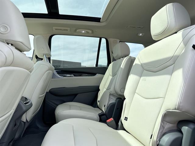 new 2025 Cadillac XT6 car, priced at $50,290