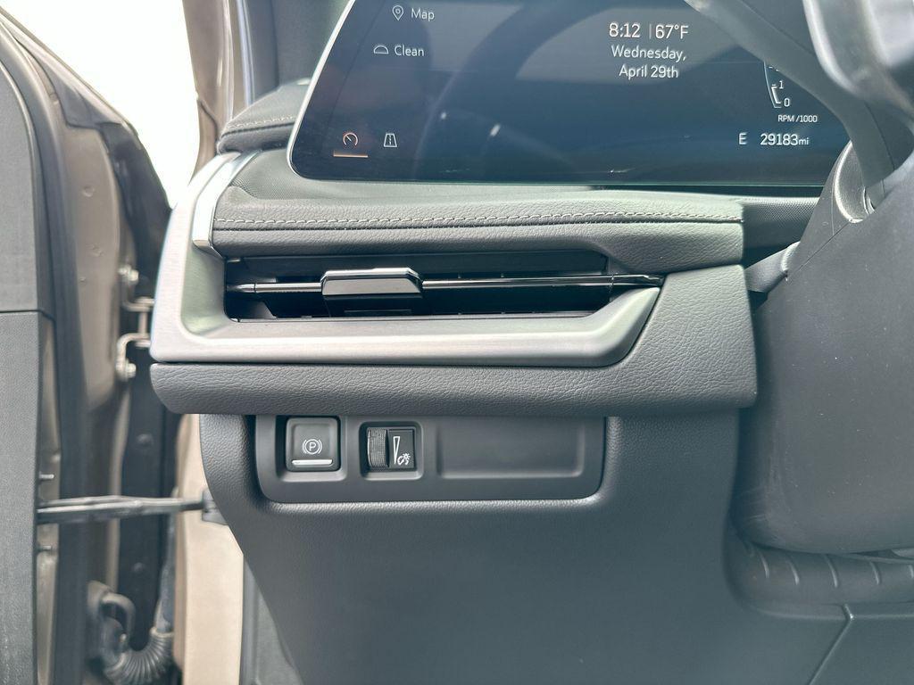 used 2024 Cadillac XT4 car, priced at $30,079