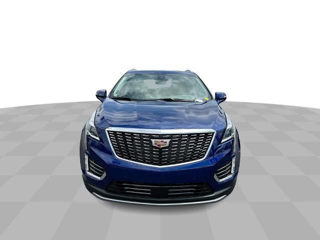 new 2025 Cadillac XT5 car, priced at $56,090