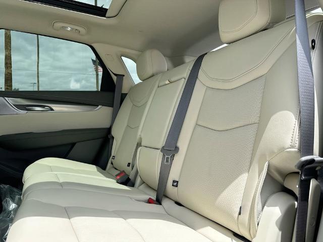 new 2025 Cadillac XT5 car, priced at $56,090