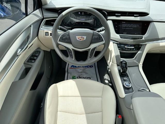 new 2025 Cadillac XT5 car, priced at $56,090