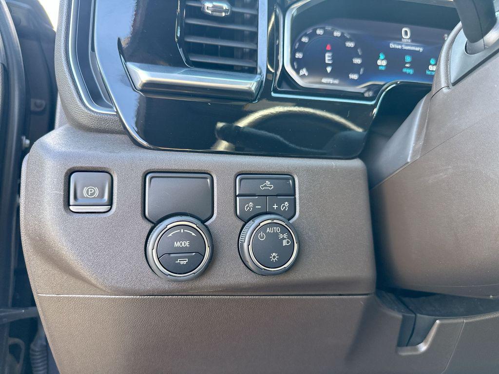 used 2022 Chevrolet Silverado 1500 car, priced at $35,990