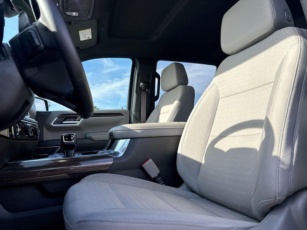 used 2022 Chevrolet Silverado 1500 car, priced at $35,990
