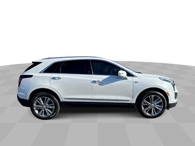 new 2026 Cadillac XT5 car, priced at $60,465