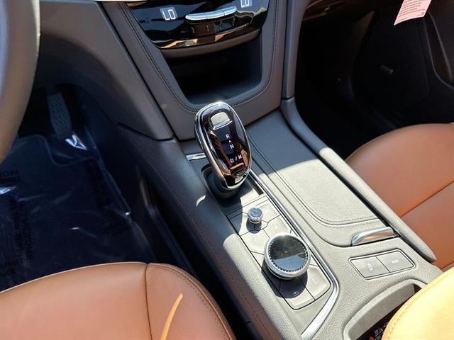 new 2025 Cadillac XT5 car, priced at $47,790