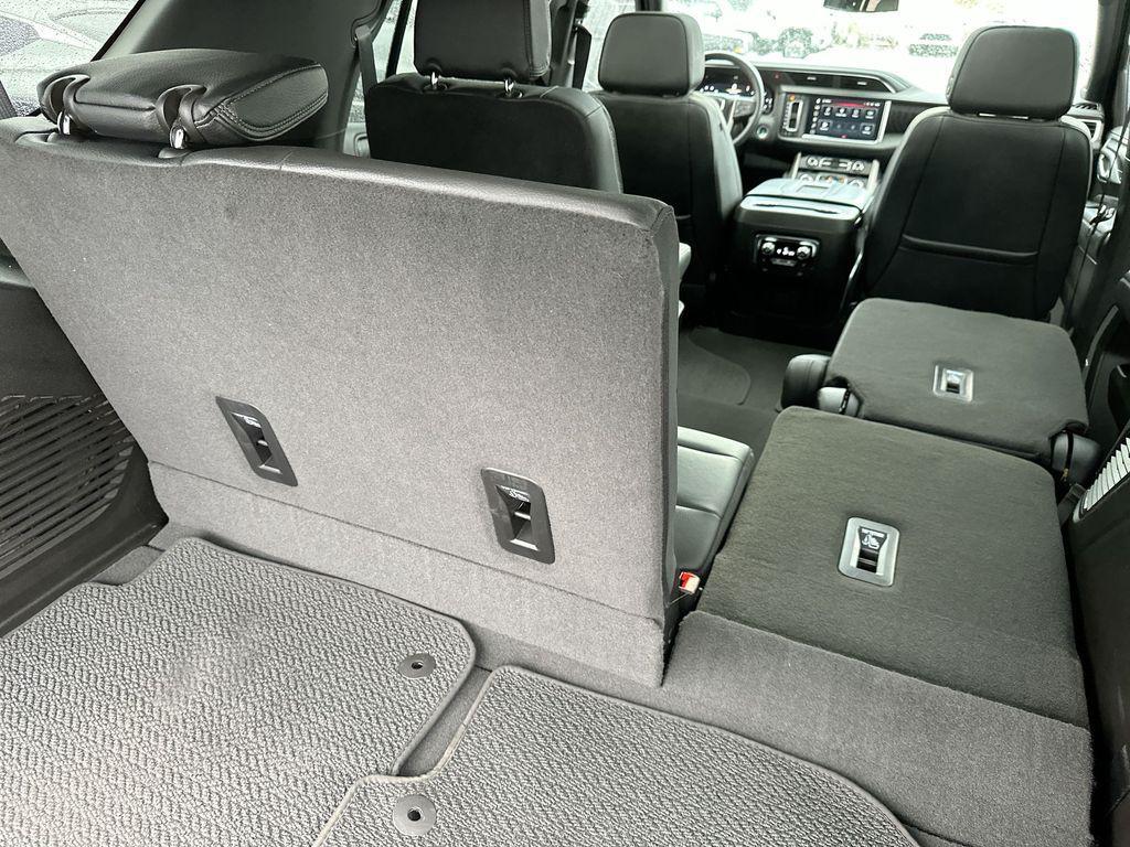 used 2023 GMC Yukon car, priced at $58,990