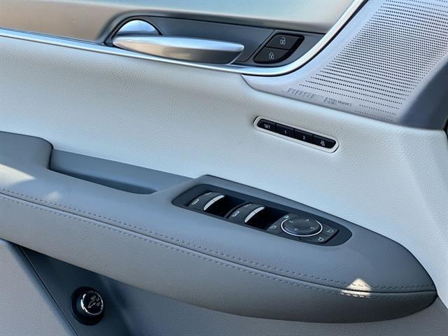 new 2025 Cadillac XT5 car, priced at $47,790