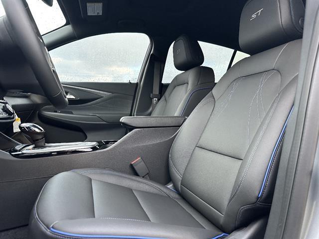 new 2026 Buick Envista car, priced at $29,870