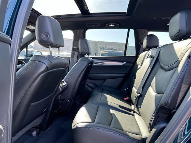 new 2025 Cadillac XT6 car, priced at $41,565